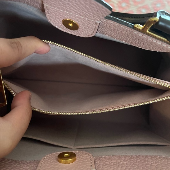 Authentic Louis Vuitton Brittany - Picture 8 of 10